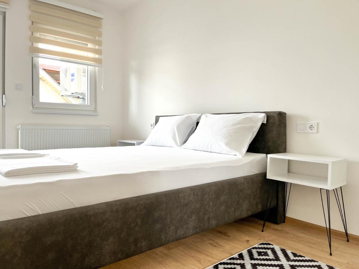 Apartment Vile By Zetta