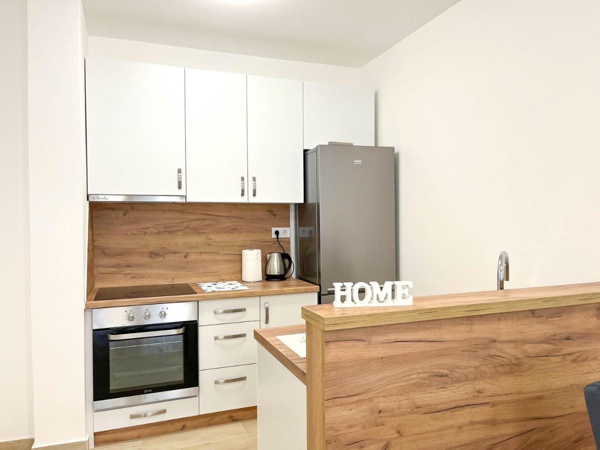 Apartment Vile By Zetta *